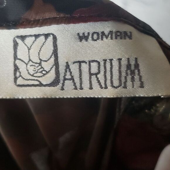 Vintage Atrium Floral Top - Picture 7 of 7